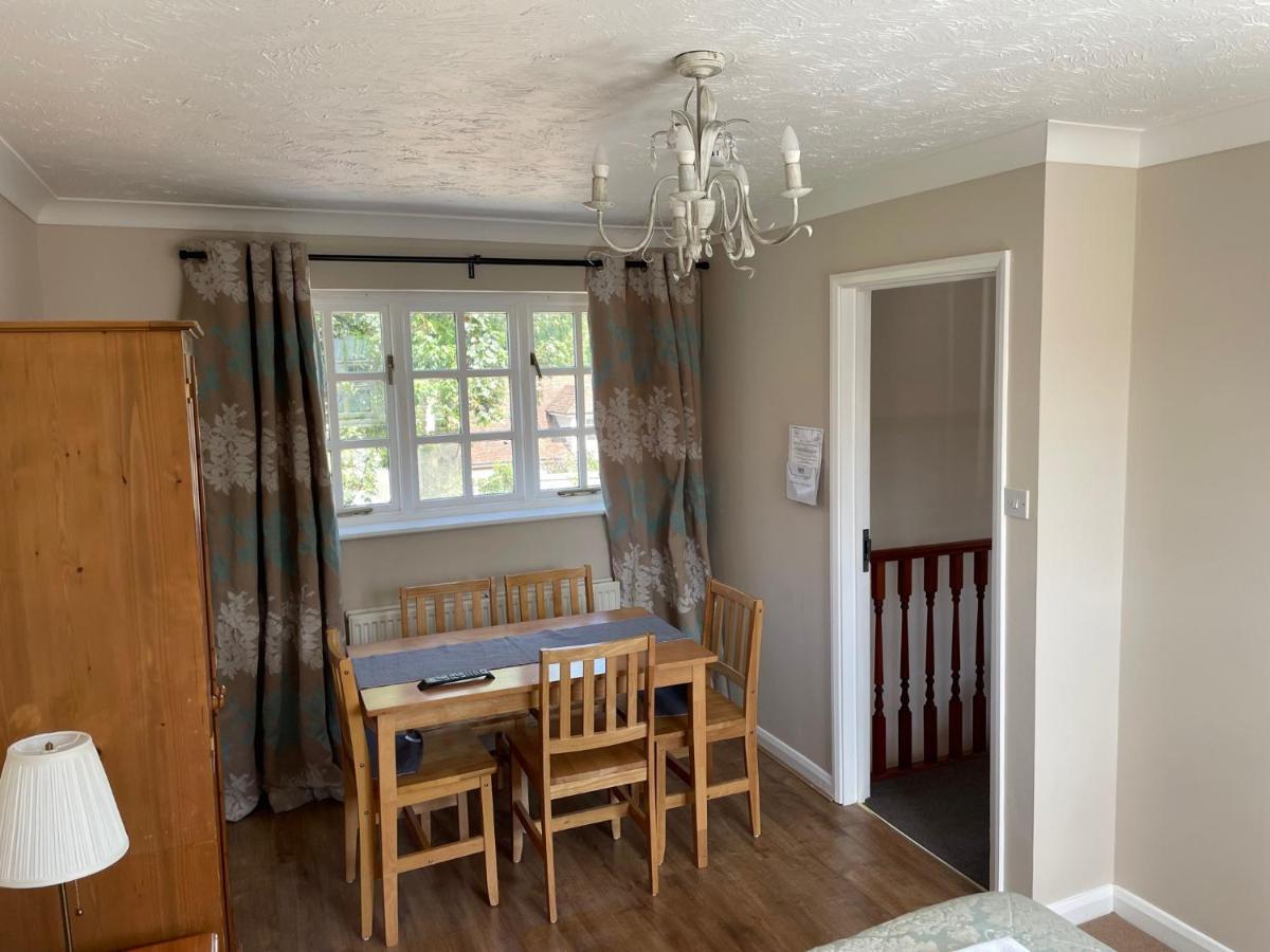 Longs Hotel & Inn Woburn Esterno foto