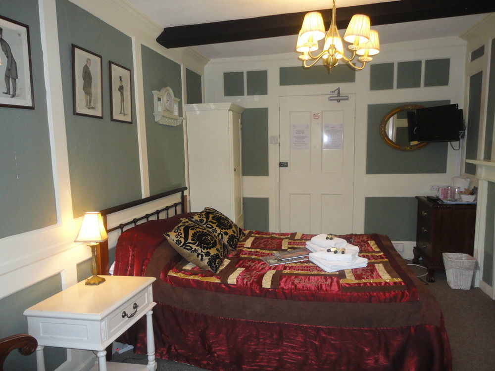 Longs Hotel & Inn Woburn Esterno foto